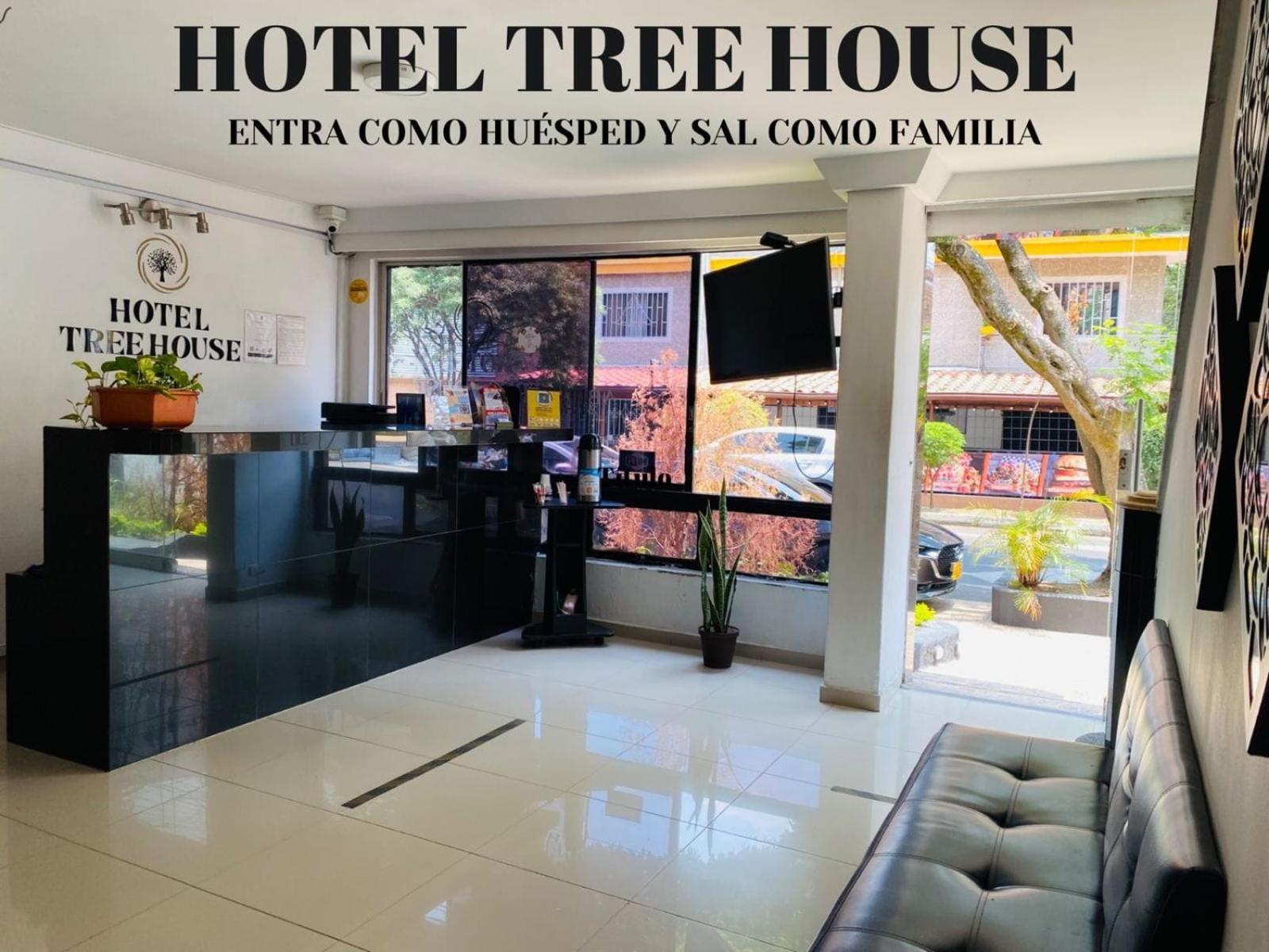 Hotel Tree House Medellin Bagian luar foto