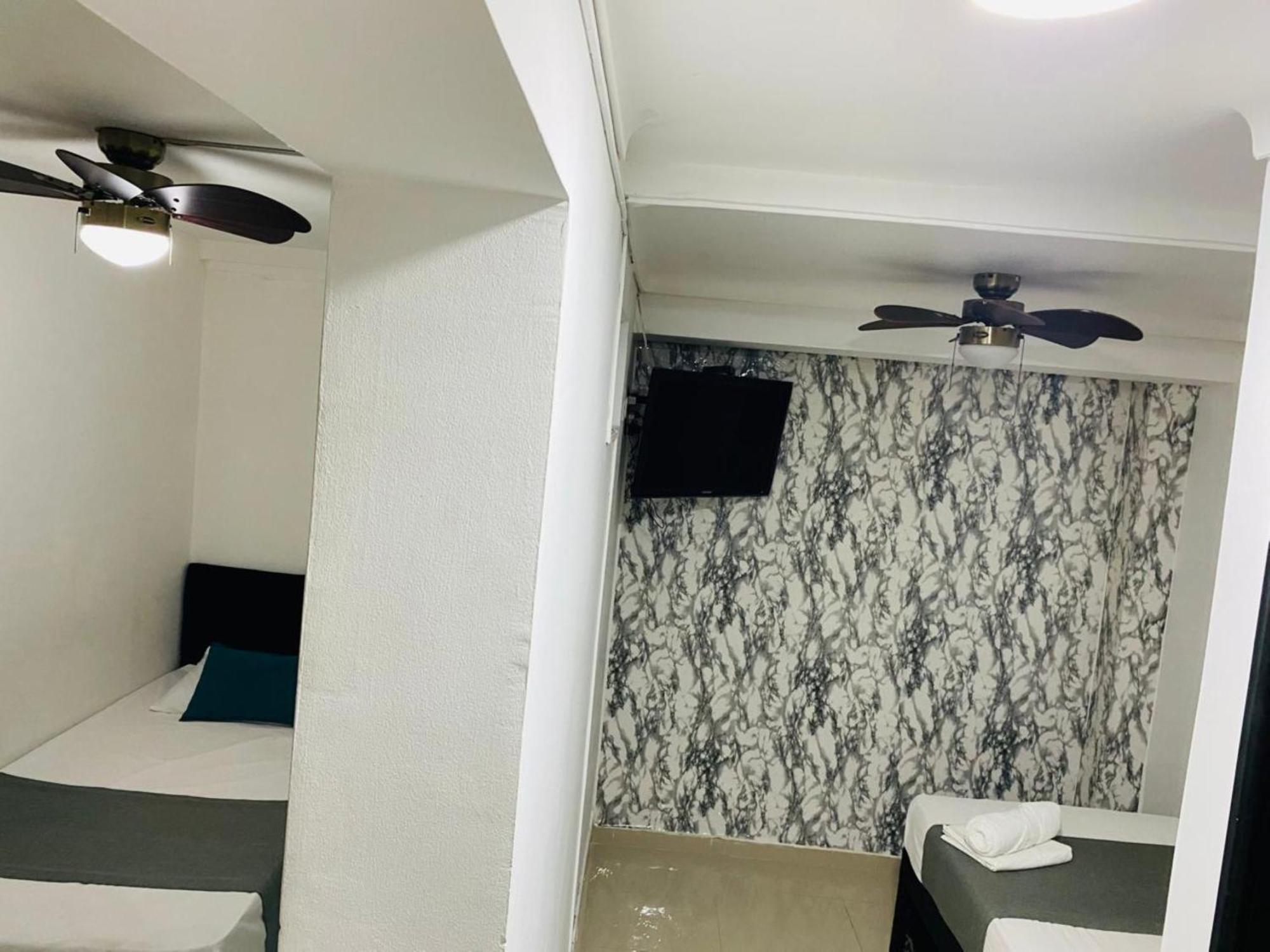 Hotel Tree House Medellin Bagian luar foto